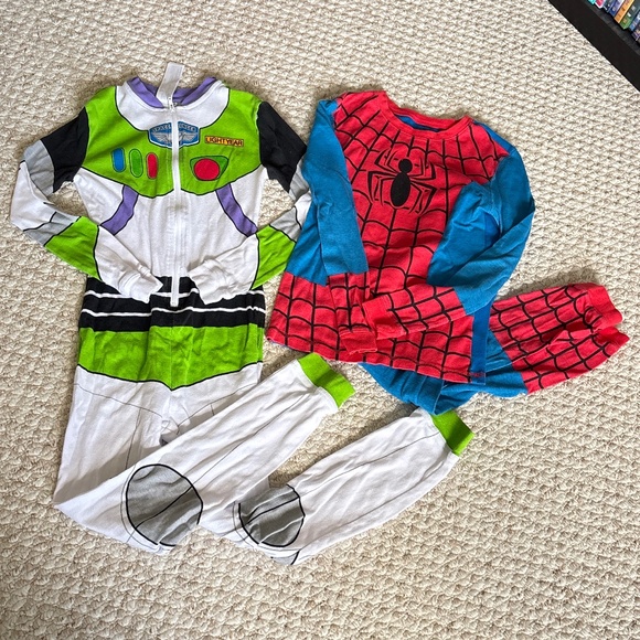DISNEY PAJAMAS - boys size 10 - Picture 1 of 6